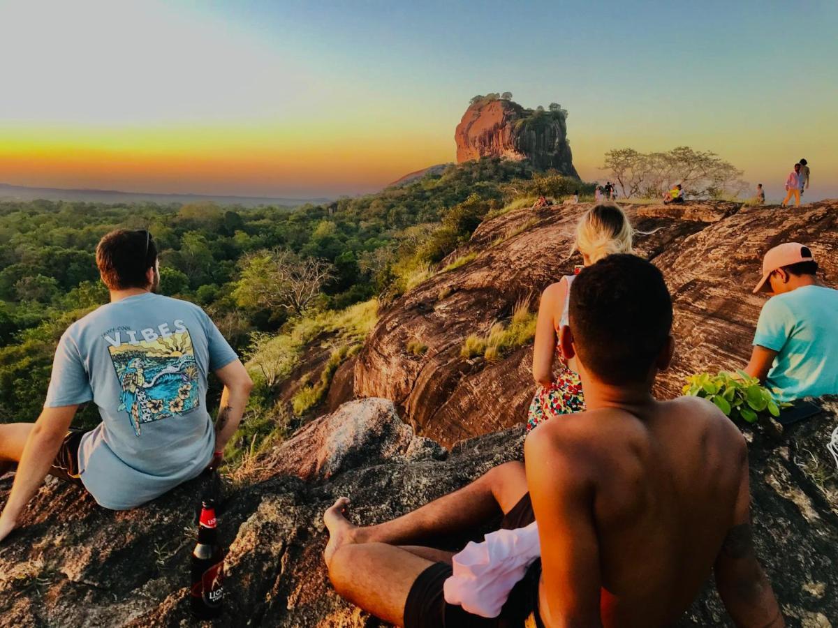 Sigiriya Homestay Luaran gambar